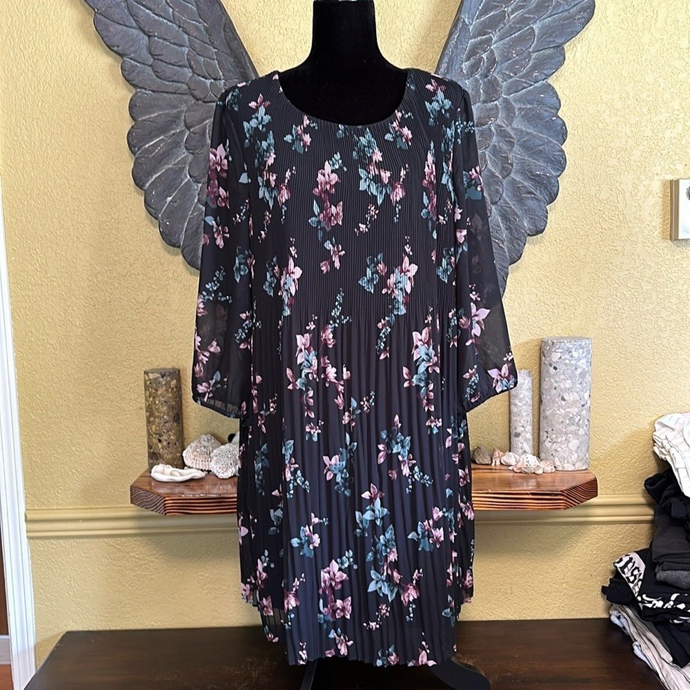 Reitmans Floral Pleated Dress